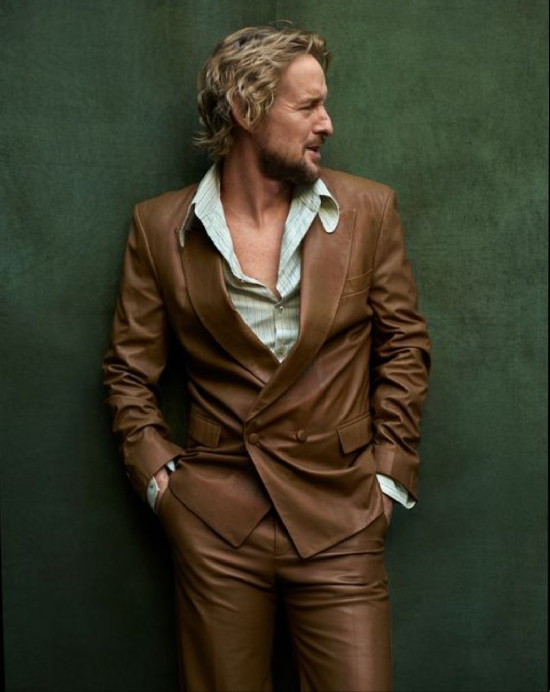 Oggi è il compleanno del mio biondo preferitooo
happy birthday Owen Wilson <3 
