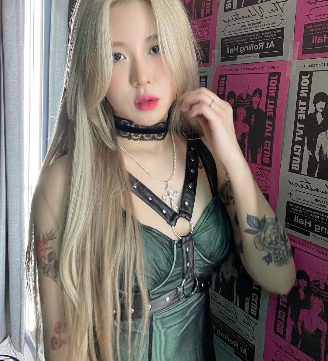 yerinbgallery's tweet photo. ↳ instagram update ; 211118
#yerinbaek #baekyerin #백예린 https://t.co/bujdb7tpnJ