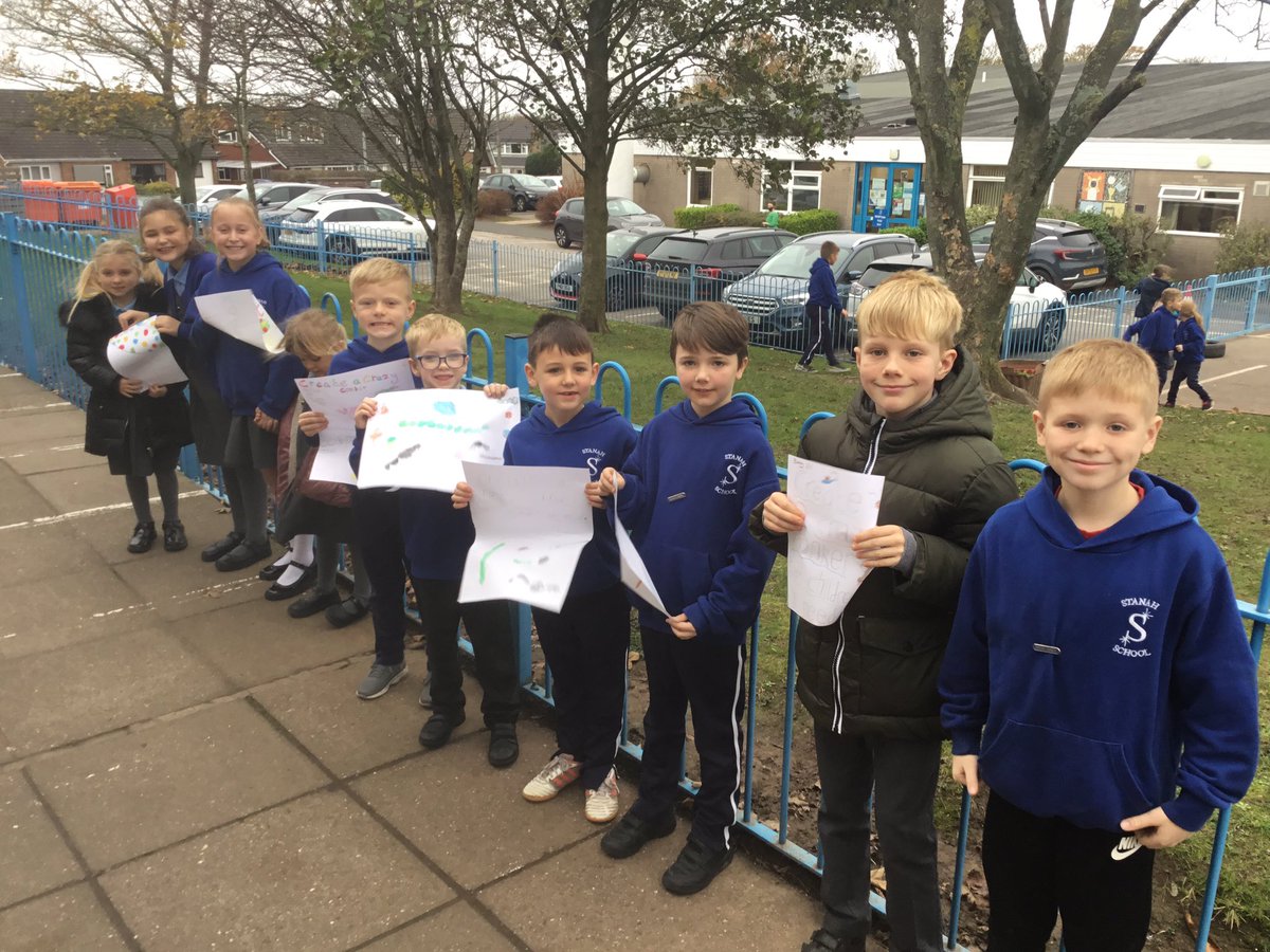 StanahScCouncil's tweet photo. Our School Councillors have been busy promoting our Children in Need event today. Remember to wear your spots and bring a conker for some spotty creativity! 🎨🙂  @StanahPrimary @BBCCiN https://t.co/2f8q0vpqOC