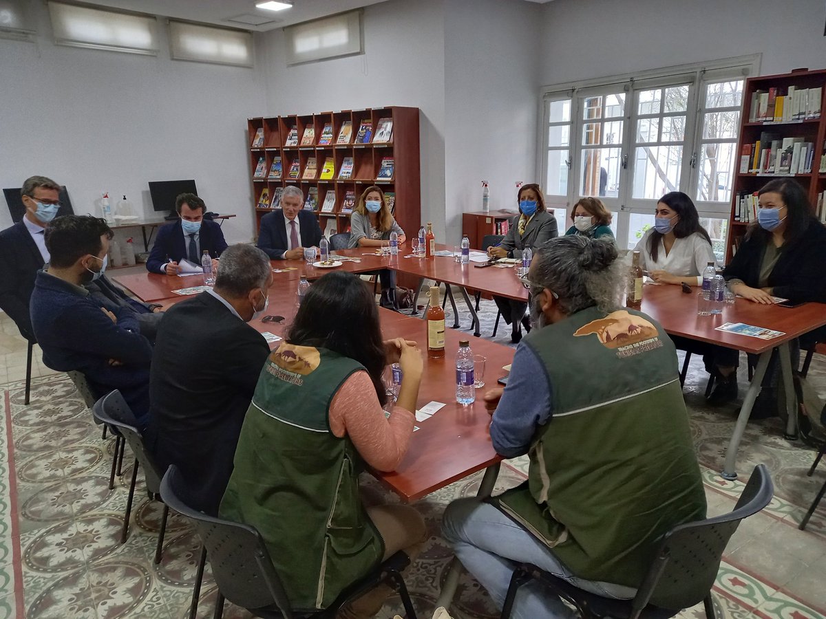 ParantAndre's tweet photo. Jeunesse, culture et environnement au menu de ma rencontre avec les associations de #Sousse et #Akouda partenaires de @IFTunisie et @AFD_France. https://t.co/8IACAx5LMW