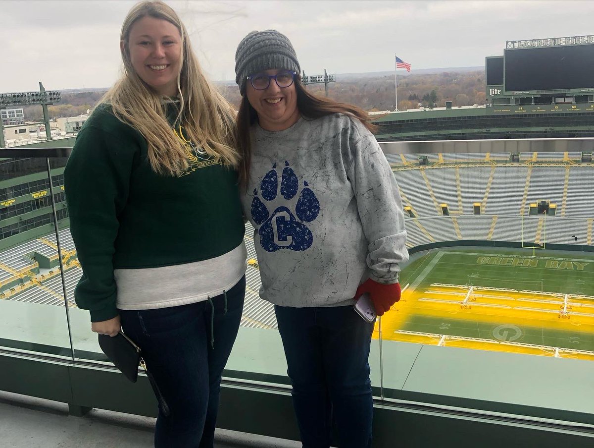 CarthageTech's tweet image. FBLA students made a stop at Lambeau Field on their way to National Fall Leadership Conference. #choosecte #fblanflc