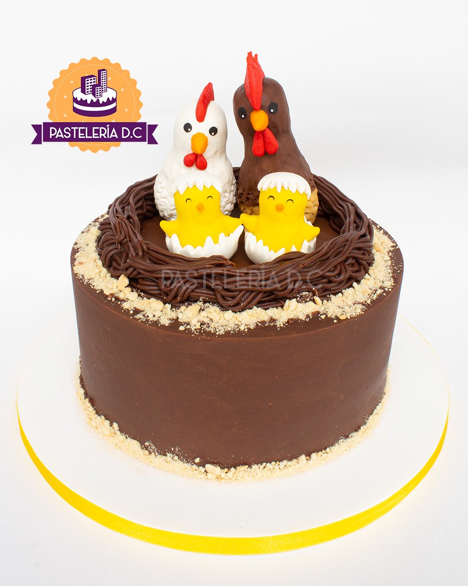 Pasteleria_DC's tweet photo. Estos fueron los primeros toppers en 3D que hice yo solo. La semana en que entregamos esta torta teníamos tanto trabajo que mi Angie me confió la tarea de modelarlos. Al principio me demoré mucho pero el resultado valió la pena.
- Cris 🥁-⁠

#PasteleriaDC #PasteleriaBogota https://t.co/5dnIDChliD
