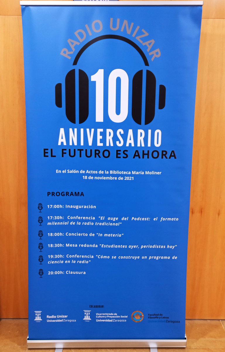 lauramata_fg's tweet photo. 400 alumnos, más de 5.000 podcast... Felicidades @RadioUnizar por este 10° aniversario
#radiounizar10 #proycom https://t.co/tHWBLGDc8b