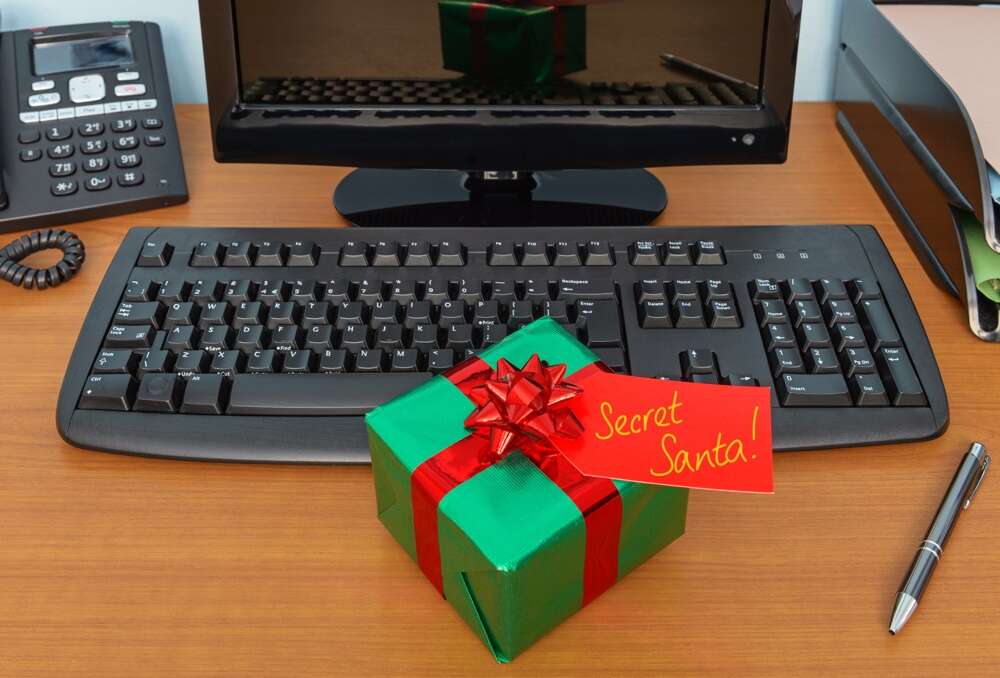 bbb_us's tweet photo. Online gift exchanges, while they look like innocent fun, are really pyramid schemes – and are considered illegal. #BBBwarning
https://t.co/iGvMSwictX https://t.co/TblLTEXG6U