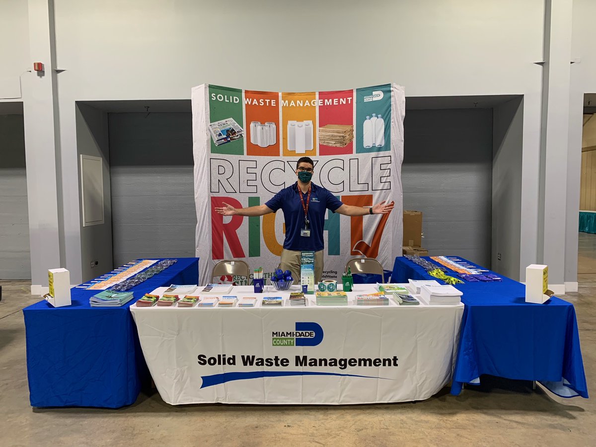 305Mosquito's tweet photo. The @MiamiDadeCounty @MiamiYouthFair opens TODAY! Stop by the @MiamiDadeSWM exhibit located inside the Arnold Hall to learn more about our #MosquitoControl Division, plus recycling, home chemical disposal, and waste to energy programs. #BeThereTheFair #ThursdayThoughts https://t.co/Iux2ZJ5qmh