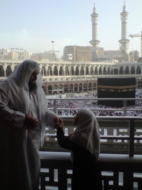 AlHaqInstitue's tweet photo. When Imam Ahmed رحمه الله heard that someone had a baby girl he would say to them:

"Congratulations for the prophets were mostly father of daughters."

💡 سير اعلام النبلاء ٤٢٤/٩ - ٥٣٧ https://t.co/XSkRm8ewEB