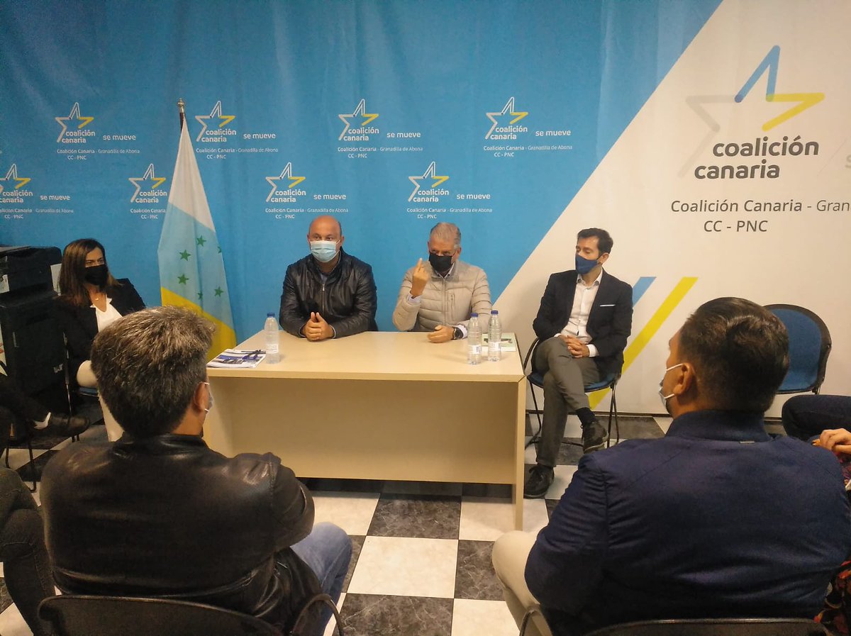 cctenerife's tweet photo. 🔵CC de #Tenerife celebró esta tarde una nueva reunión comarcal en #GranadilladeAbona con el objetivo de seguir trabajando por mejorar la isla y seguir construyendo el proyecto #nacionalista que mejore la calidad de vida de todos y cada uno de los habitantes de Tenerife (HILO)🔵 https://t.co/26EdFog3qR