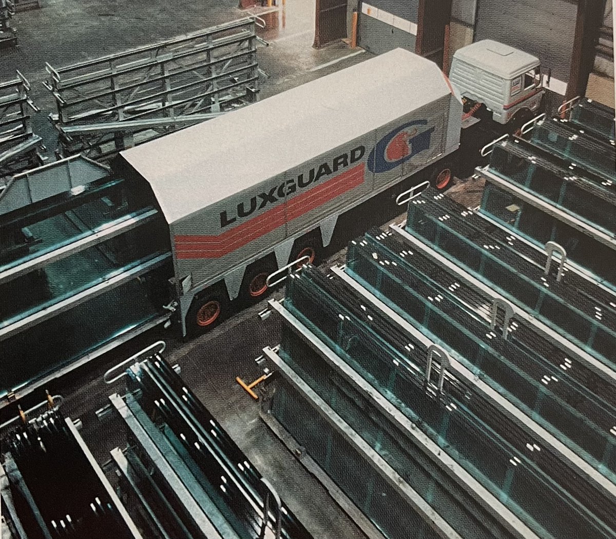 guardianglasseu's tweet photo. #Throwback to 1981 - The first European #GuardianGlass plant was built 40 years ago in #Bascharage, #Luxembourg. 🇱🇺
Guardian Glass has since become a trailblazer in the European #glass industry, promoting an innovative way of doing business. https://t.co/a8YSdGvpwj
