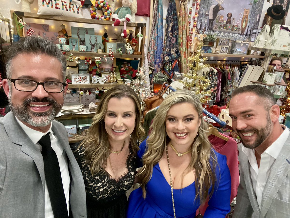 The <a href="/jlaustinorg/">Junior League Austin</a> kicked off “A Christmas Affair” last night! Shop away people! 🎄🎁 <a href="/KVUE/">KVUE News</a>