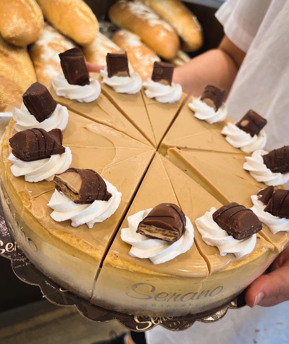 It’s all Bueno!!! Introducing our new Bueno cheesecake.  Our classic cheesecake with a creamy white chocolate hazelnut spread😋😋😋 #bueno #cheesecake #buenocheesecake #cheesecakes #dessert #cake #tastetoronto #torontocakes #torontobakery #torontolife