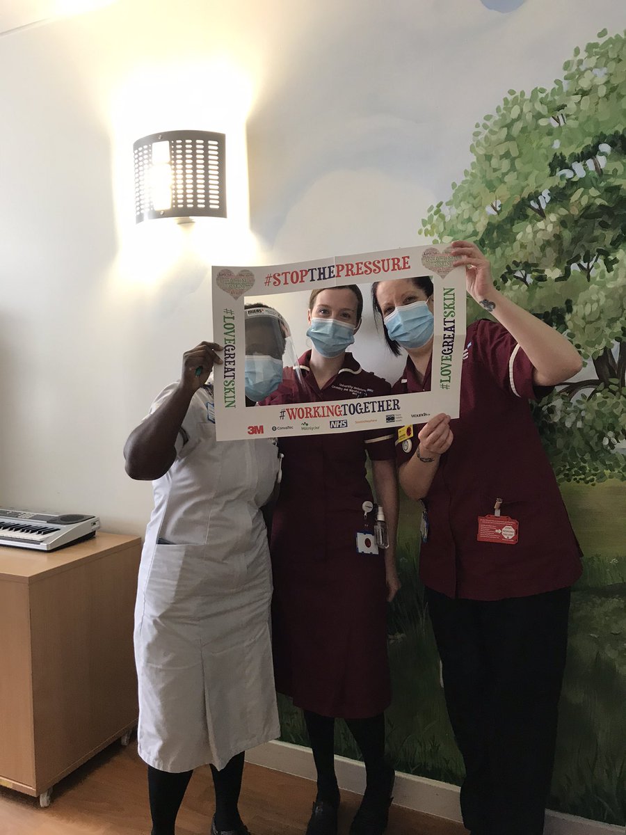 marieluc's tweet photo. #worldstopthepressureday a resounding success on #ward53, sharing and learning good practice. And there were cakes and prizes to. A good day all round. https://t.co/WwcEUPXNeM