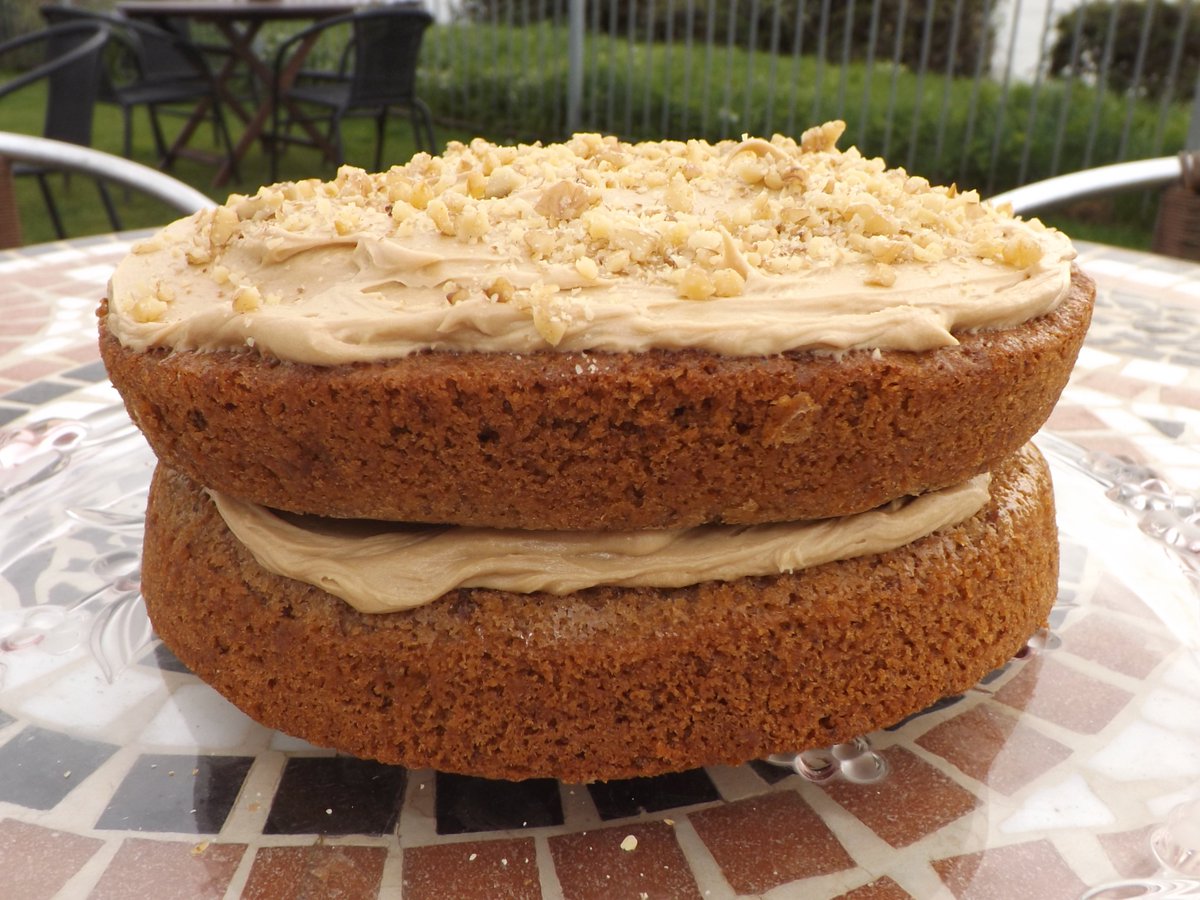 Blueberrys_cafe's tweet photo. We're back open tomorrow, Friday 19th November at 9am. Cakes for tomorrow are Lemon Drizzle, Apple Crumble, Chocolate Orange and Coffee and Walnut #Shanklincafe #blueberryscafe #delicious #cake #visitisleofwight #yummycake #cakeandcoffee #Lavazza https://t.co/OyBLyehesr