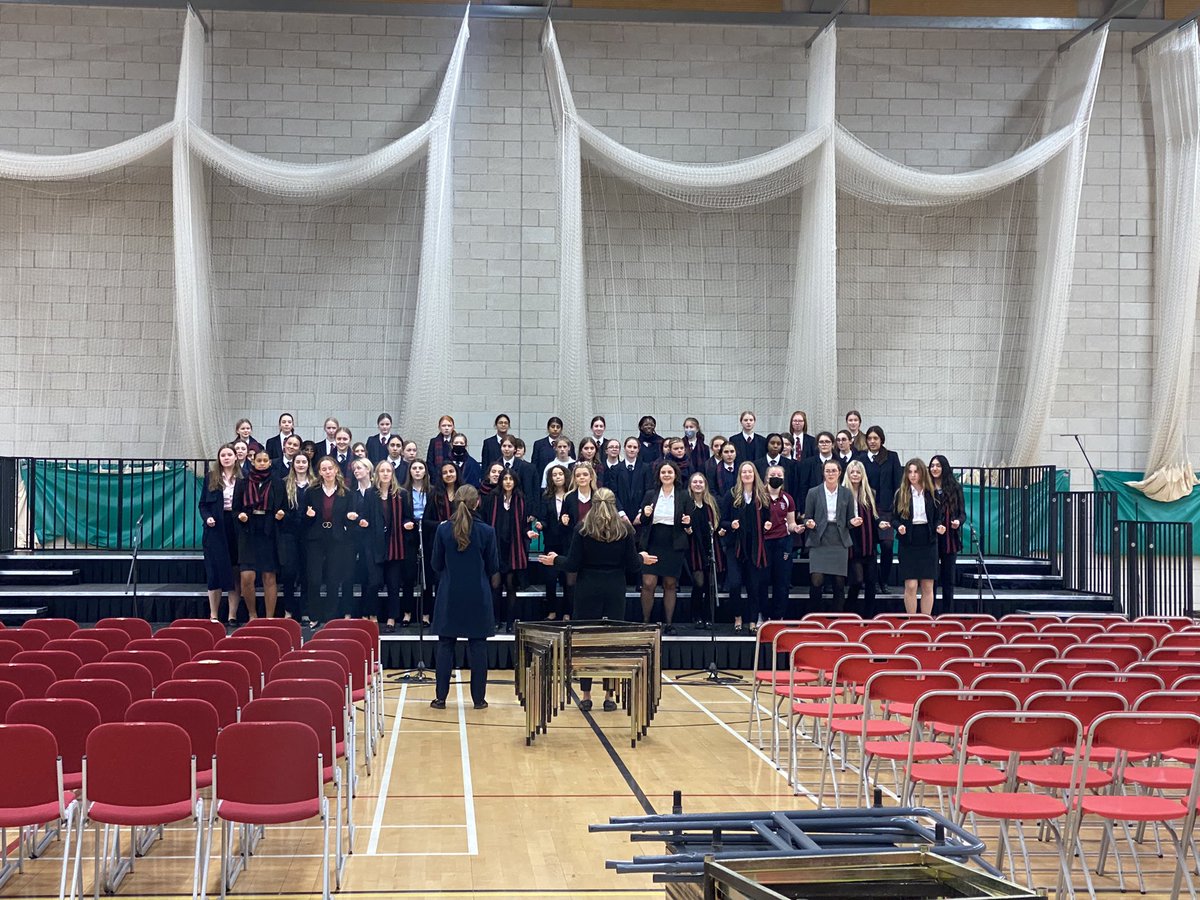 Final rehearsal before the big event tomorrow #housesong #OHgirls #houseevent