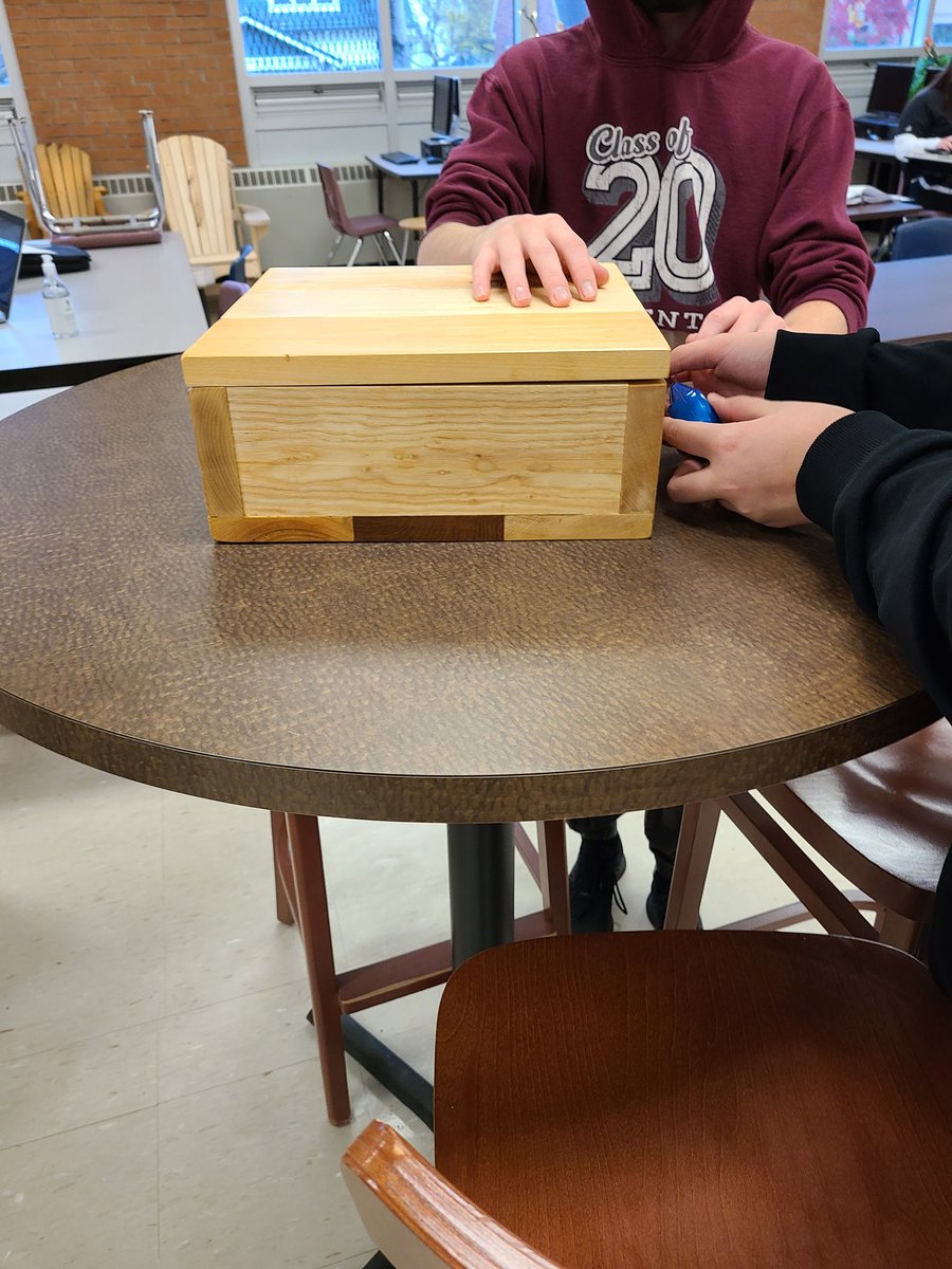 SmithsonLindsay's tweet photo. @librarygss's break out box activity asks students to use reading and research strategies, develop collaboration and critical thinking skills, and flex their problem-solving abilities. Plus, it's hands-on, movement-based, high-engagement, and motivational. #ENG2P @GrimsbyEagles https://t.co/MdZY7hufC4