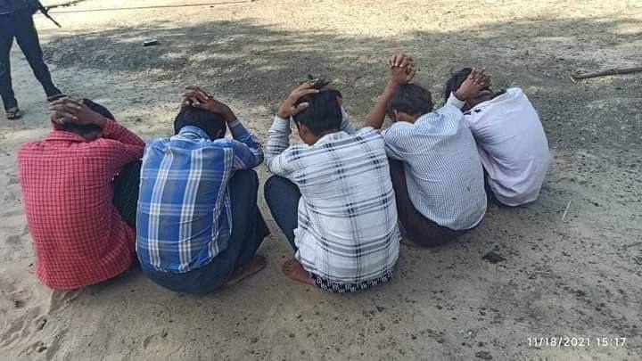 SheisKat2's tweet photo. Military Terrorist Troops Raided #NangSanpyavillage,#Wundwin Tsp,#Mandalay Region, Brutally Killing At least 2 villagers,Mg Nga Pwar &amp; Ko Kyaw Htet and Abducting at least 12 villagers. LEGALIZATION OF NUG #Nov18Coup #WhatsHappeningInMyanmar https://t.co/bNNpaHR2MA