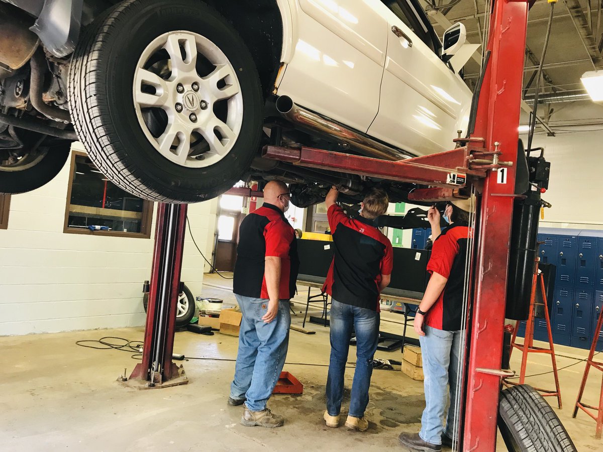 BT BOCES IP (@btboces_ip) on Twitter photo A few images from one of our auto workshops at ā¦@BroomeBOCESā© this morning. ā¦<a href="/BTCareerTechED/">CTE</a>ā© ā¦<a href="/BtTechAcademy/">Matt Sheehan</a>ā© ā¦<a href="/BOCESofNYS/">BOCES of New York</a>ā© ā¦<a href="/McNairBOCES/">Thomas McNair</a>ā© A few images from one of our auto workshops at ā¦@BroomeBOCESā© this morning. ā¦<a href="/BTCareerTechED/">CTE</a>ā© ā¦<a href="/BtTechAcademy/">Matt Sheehan</a>ā© ā¦<a href="/BOCESofNYS/">BOCES of New York</a>ā© ā¦<a href="/McNairBOCES/">Thomas McNair</a>ā©
