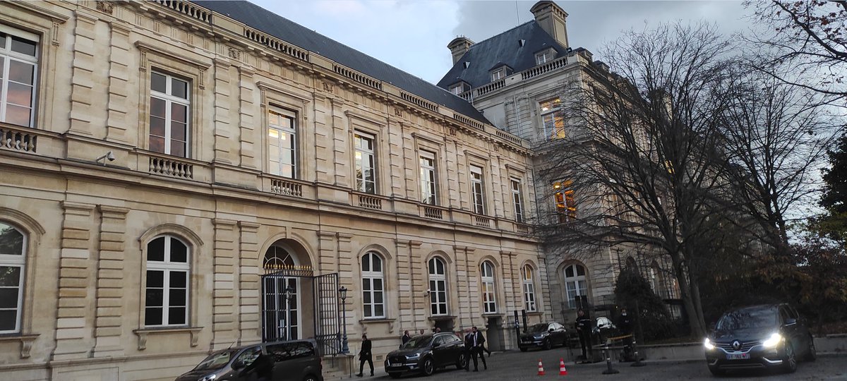 YannBre's tweet photo. Après l'@AssembleeNat , un grand merci à @Sy_robert pour son invitation et la visite guidée du @Senat 🇨🇵.
Merci Lilian et @novakovic_cyril pour l'accueil 👍.
#Senat #senateurs #senatrices https://t.co/KnWBbqwBWN
