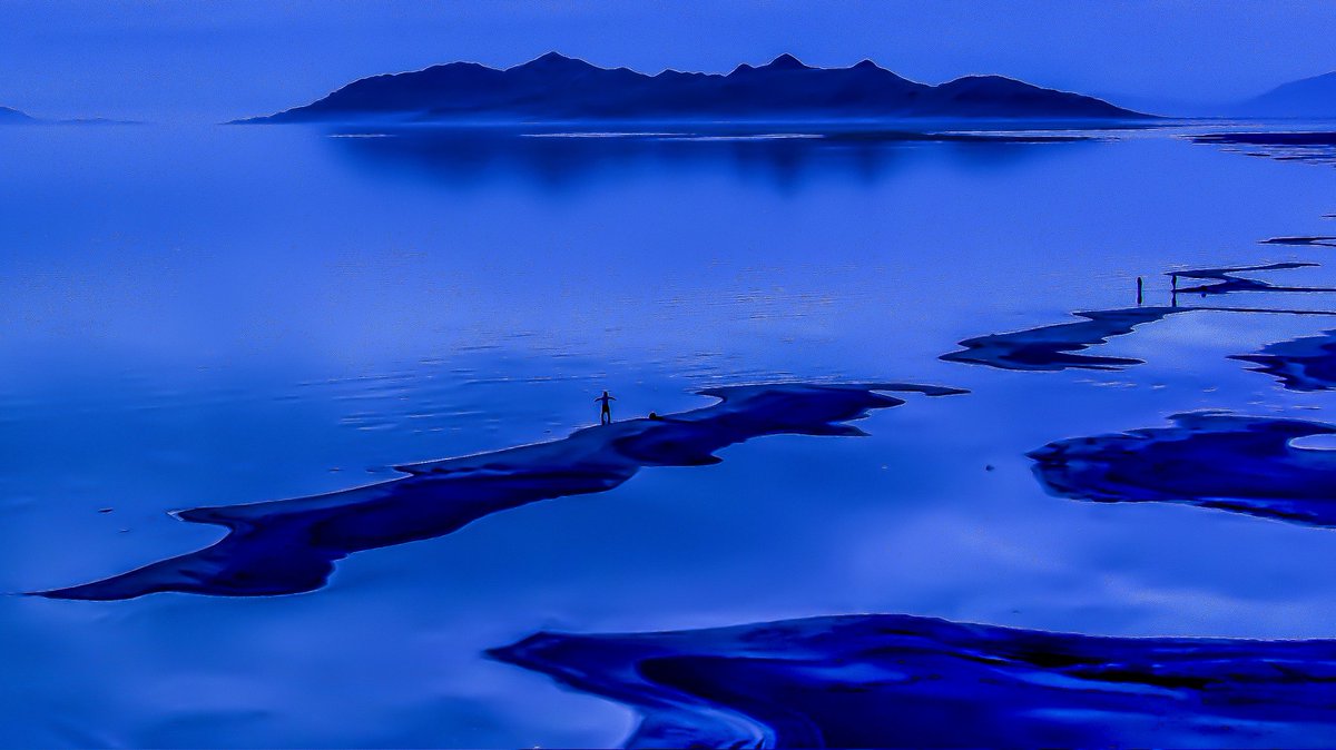 A Cloudy Evening From The Great Salt Lake Looking Towards Antelope Island #greatsaltlake #antelopeisland #saltlakecity #beautiful @KSL5TV @fox13 @KUTV2News @abc4utah