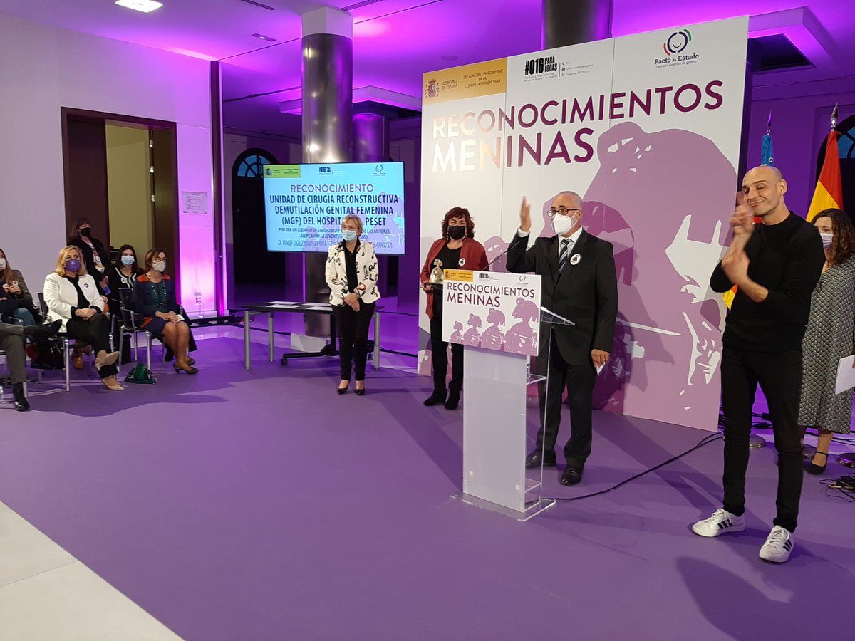 GVADrPeset's tweet photo. 🟣🏅Un gran honor recoger este Premio "Meninas 2021" para la Unidad de Referencia para la Cirugía Reconstructiva de la Mutilación Genital Femenina de @GVADrPeset que otorga la @DGobiernoCV a estrategias para combatir la violencia contra las mujeres. ¡Seguiremos trabajando duro!💪 https://t.co/zEODUr5am1