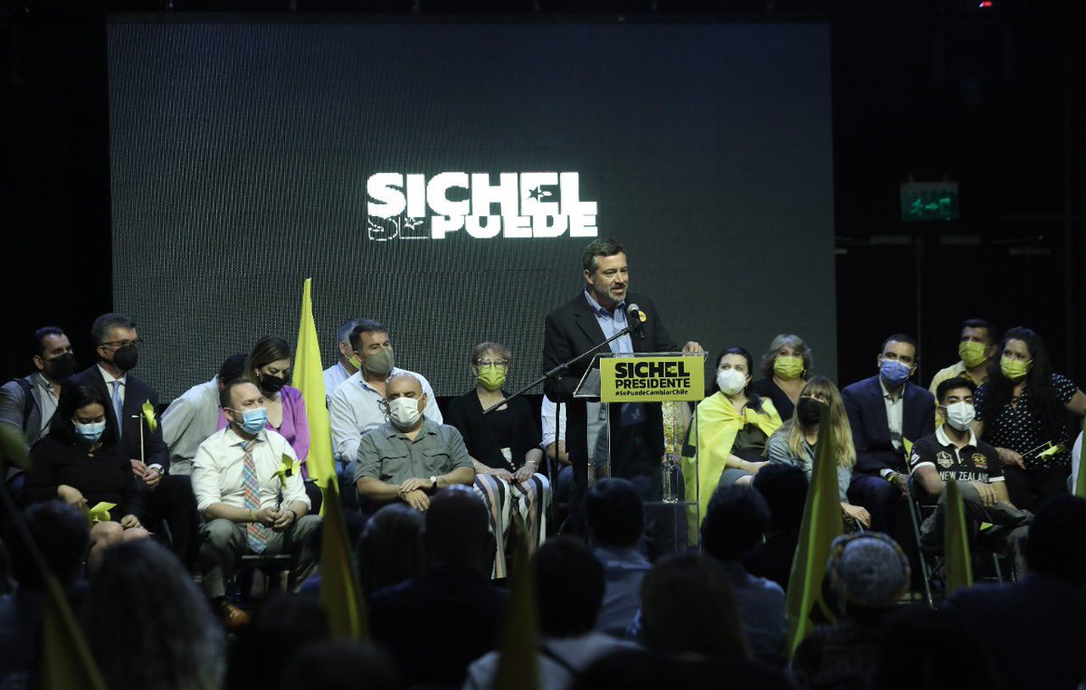 sebastiansichel's tweet photo. El camino es la esperanza, no el miedo. Es el futuro, no el retroceso. Es la libertad, no la violencia. Vamos a ganar, con un proyecto colectivo mayoritario y que quiere unir a Chile, haciendo cambios sin violencia. Este domingo 21 demostremos que #SePuede. #ConSichelSePuede https://t.co/CdupkIs6lh