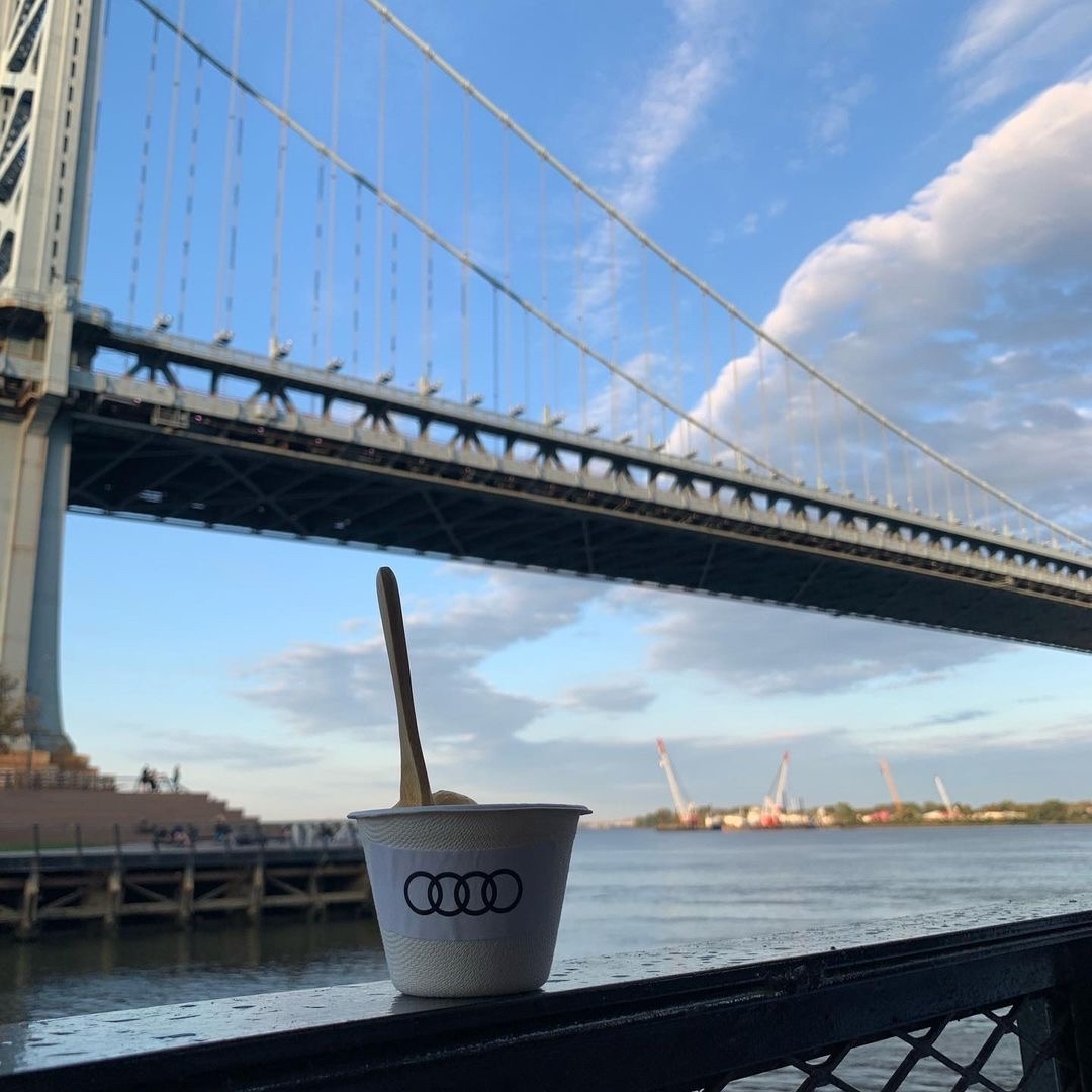 A night and view to remember at #PhillyFEASTIVAL with <a href="/audi/">Audi USA</a> making a impact with branded cups and a dessert we couldn't get enough of! 🌉

#Frost #NitrogenIceCream⁠ #Frost321