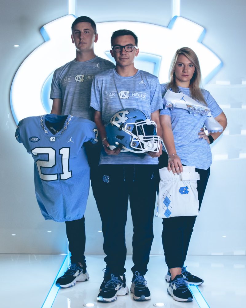 UNCEquipment's tweet photo. This week’s uniform reveal brought to you by our senior student managers. Carolina blue helmet, Carolina blue jersey, and white britches. 📸:@dlckerson_  

#CarolinaFootball 🏈 #BeTheOne https://t.co/APNJEw0BTF