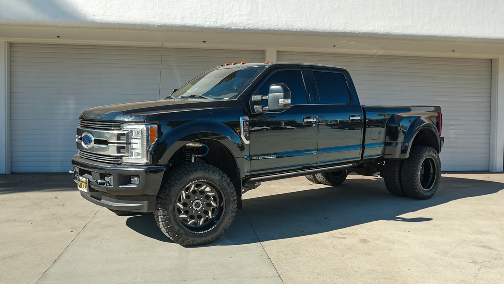 galpinautosport's tweet photo. On the topic of Super Duty look at this beauty!

Carli 5.5" Pintop kit with Carli Torsion sway bar and Carli Radius arms @carlisuspension
22x10 American Force Super single wheels @americanforcewheels
37x13.50R22 Nitto Ridge Grapplers @nittotire

#f350 #dually #galpinautosports https://t.co/6TSb2kfq2Z