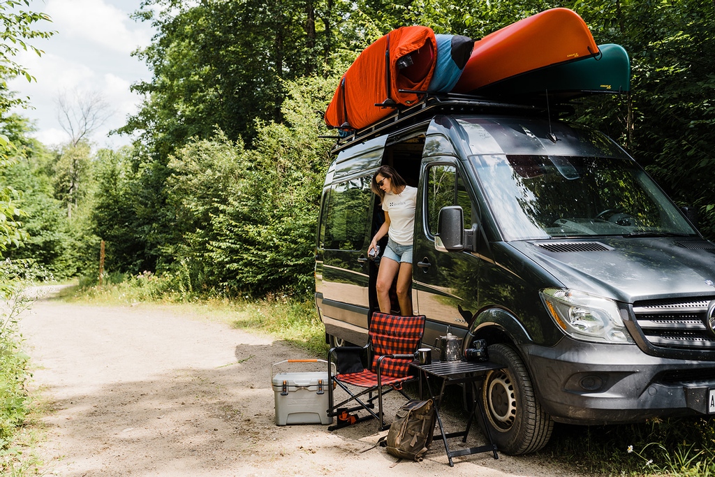 Level_Six's tweet photo. Who's got or wants a paddling rig like this? ๐โโ๏ธ
#vanlifers #vanlifediaries #vanlifestyle #vanlifeexplorers #projectvanlife #homeiswhereyouparkit #vanlifemovement #homeonwheels #vanconversion #vanlifer #vanlifeculture #campervanconversion #vanliving #vanadventures https://t.co/7CduH0kpPE