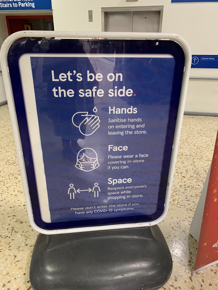 KDBlake11's tweet photo. Poor Show Tesco Commercial Rd Portsmouth .. helping to keep hands clean with no hand sanitiser available spoke to the person on the desk .. Yes told my manger two hours ago !!!!! Tesco keeping us safe . !!! https://t.co/VfAtHG91tm