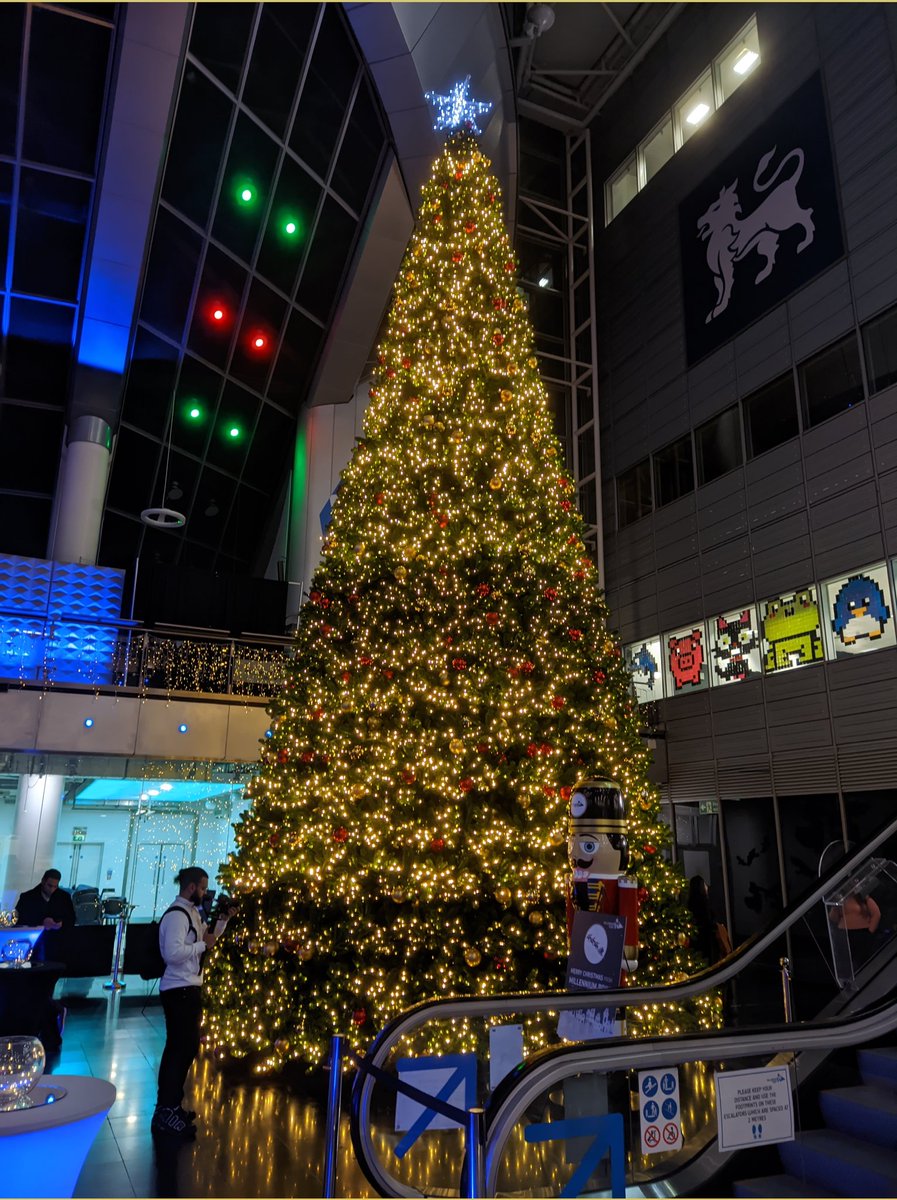 GeekyBrummie's tweet photo. Here at @millenniumpoint and isn't the tree beautiful! The team have done a great job #MPEvents ^RP https://t.co/8VTAOoseSz