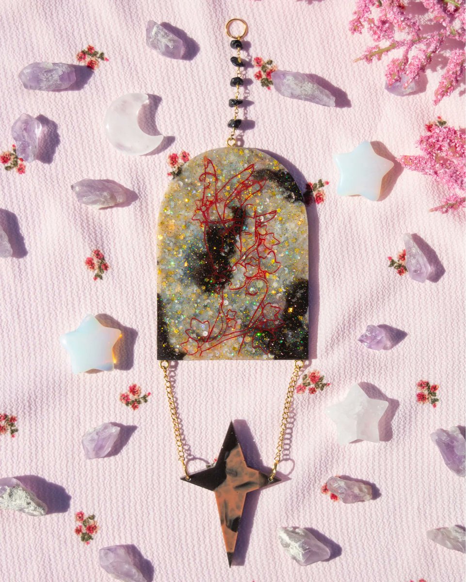 stephanielegok's tweet photo. some new pieces coming to my shop this friday @ 4:20pm PST☁️

https://t.co/HELHP7gMGd ✨ https://t.co/xW1HfTGfsn