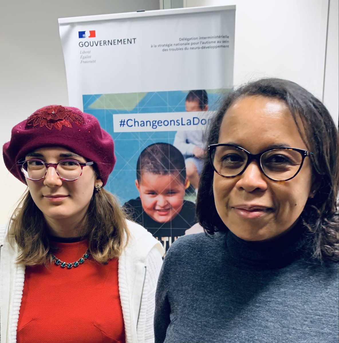 CCompagnon_'s tweet photo. #DuoDay2021 Une excellente journée avec Léa, Sarah, Blandine, Frédéric. Faire découvrir nos métiers et découvrir en retour leurs parcours de vie, leurs expériences, leurs réussites et leurs échecs nous rend tous + 💪 et + proche d'une société inclusive.
@handicap_gouv @s_cluzel https://t.co/Vq3AVsJATU