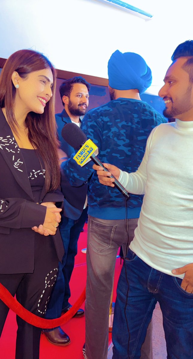 Nehhaamalik's tweet image. At the Warning Movie 🎥 Premiere with my family
Loved the movie 🎥  n specially Prince Kanwaljit Singh’s acting .. all the best to the entire cast ✌️
#nehamalik #PremiereShow #warningmovie #punjabi #punjabimovie #pollywood #GippyGrewal #PrincekanwaljitSingh