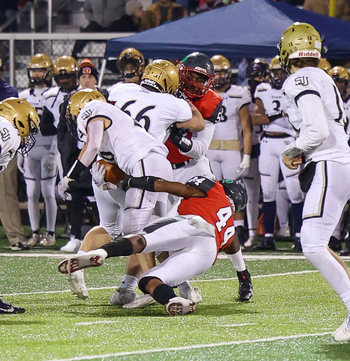 centralcatholic's tweet photo. ☘️🏈 CONGRATS to @chrisjack_44 on being named All-Northwest District D-II Defensive Player of the Year!!! KEEP IT ROLLING!!! Go Irish!!! #CentralToLife l #CentralToAthletics ☘️🏈

See Release Here ↩️
https://t.co/4YHhRyKJIb https://t.co/Kouj26CuYP