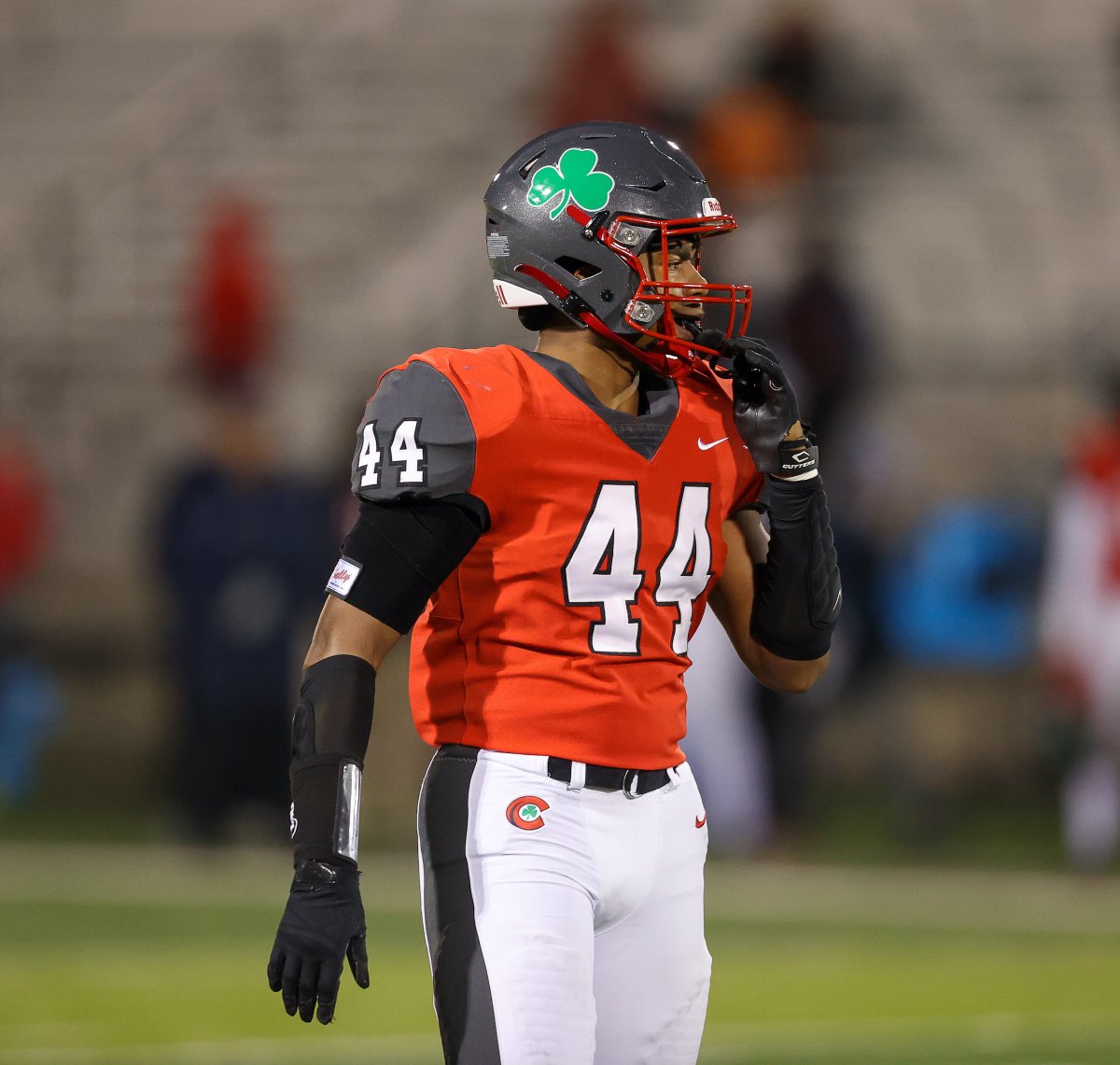 centralcatholic's tweet photo. ☘️🏈 CONGRATS to @chrisjack_44 on being named All-Northwest District D-II Defensive Player of the Year!!! KEEP IT ROLLING!!! Go Irish!!! #CentralToLife l #CentralToAthletics ☘️🏈

See Release Here ↩️
https://t.co/4YHhRyKJIb https://t.co/Kouj26CuYP