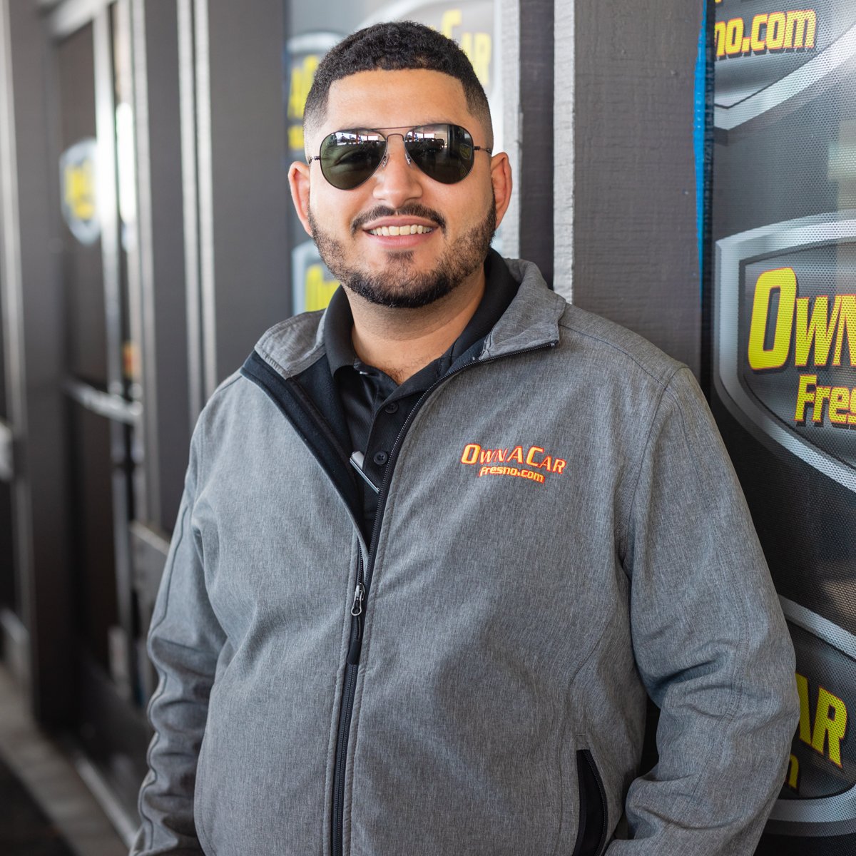 OwnACarCA's tweet photo. The key to finding the perfect car is having an experienced team to guide you through the process. #OwnACar #FrescnoCars #UsesdCars #UsedCarSales #VehicleSales https://t.co/YU5x3AWXsM