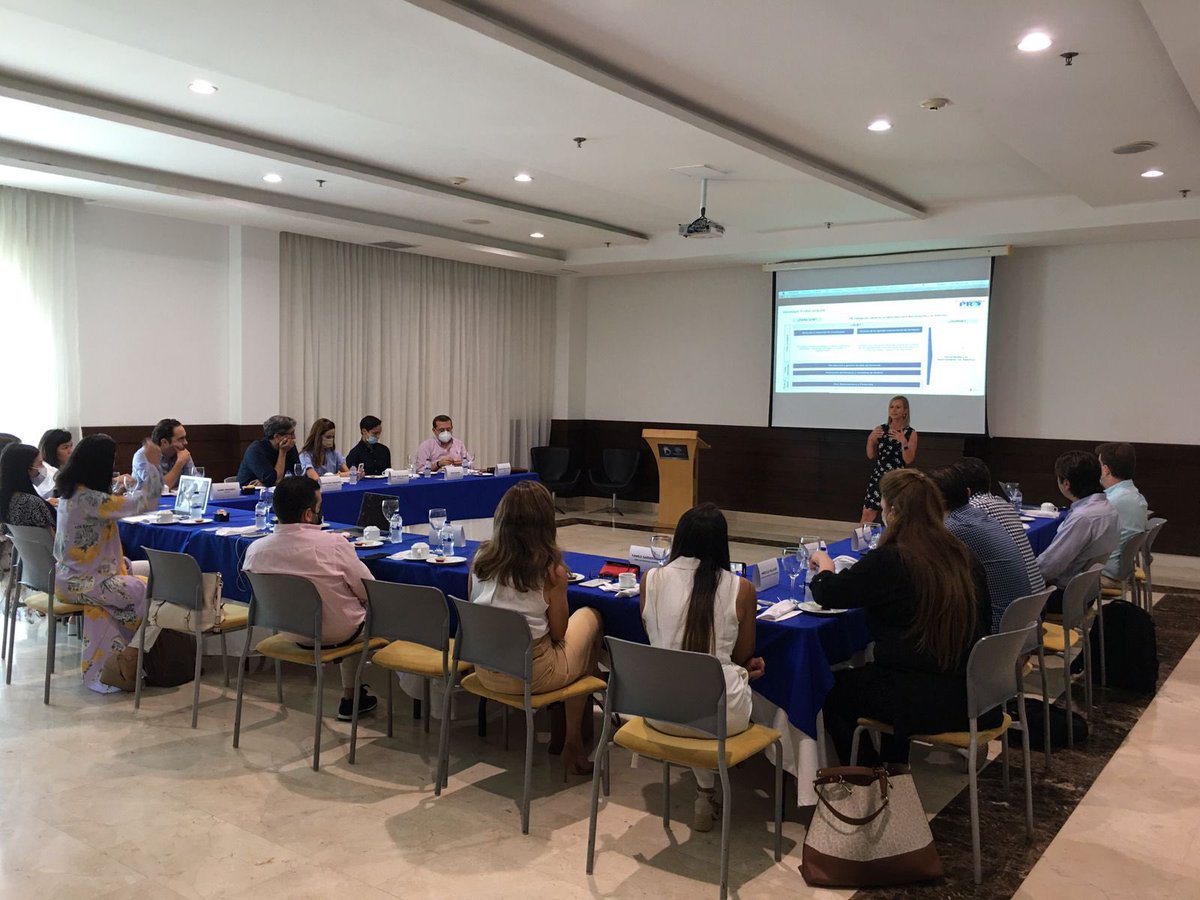 VickyOsorioS's tweet photo. #PBEstamosAquí | Hoy en compañía de nuestros #AsociadosProBaq trabajando en nuestra nueva estrategia de la agenda Intersectorial del territorio. 

#YoSoyProBarranquilla https://t.co/wJpKitsVuC
