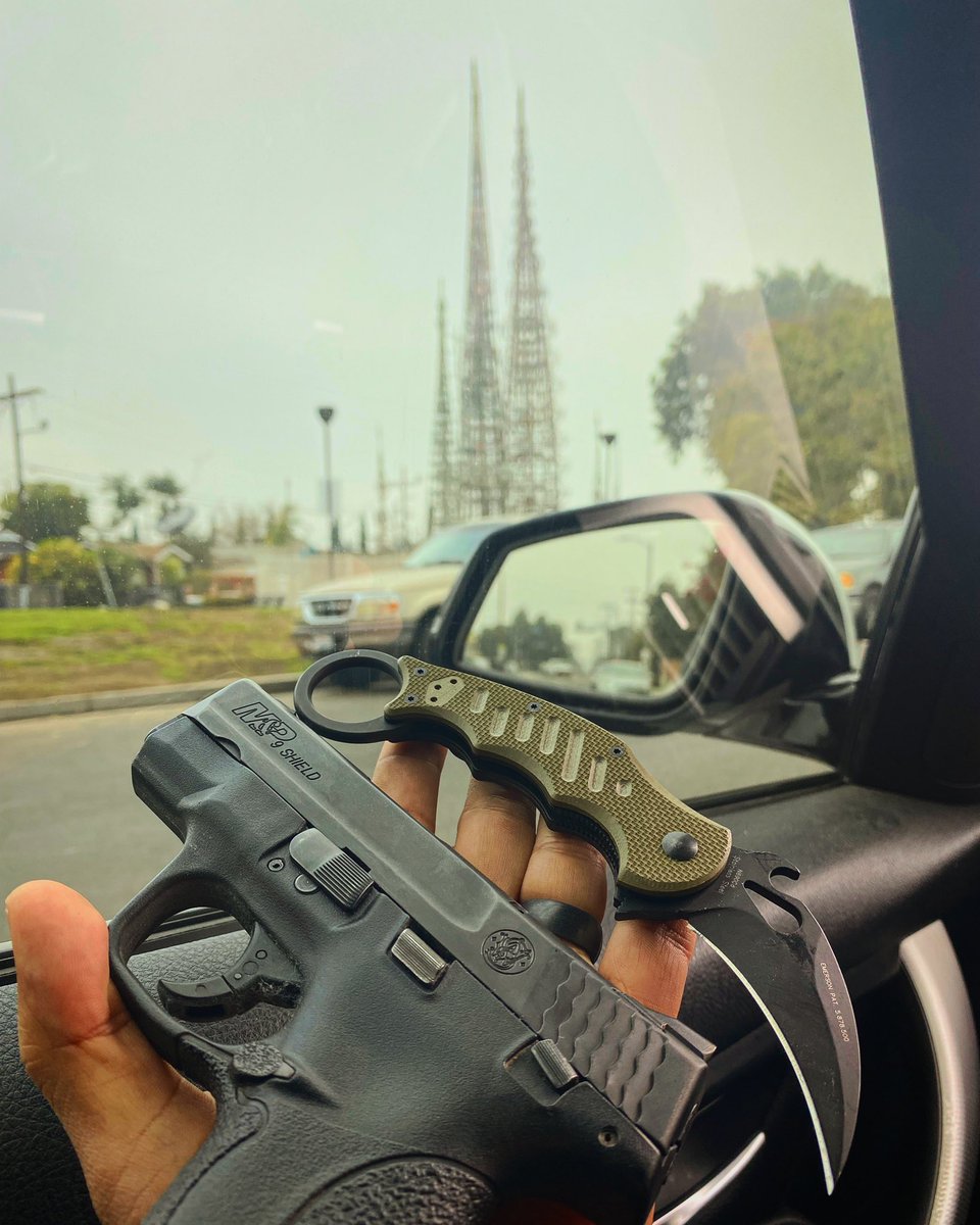 Karambits's tweet photo. Olive Drab Fox 599’s and 479’s are back! #karambit #mensgear #steel #backup #OD #green #olivedrab #christmaspresentforhim #selfdefense https://t.co/Kba9xjew6V