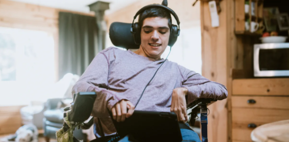 Just learned a little about Tech For Good with Telus! Amazing program!

Tech for Good offers people with disabilities specialized tools, training and in some cases, assistive technology.

#TechforGood
<a href="/TELUS/">TELUS</a>