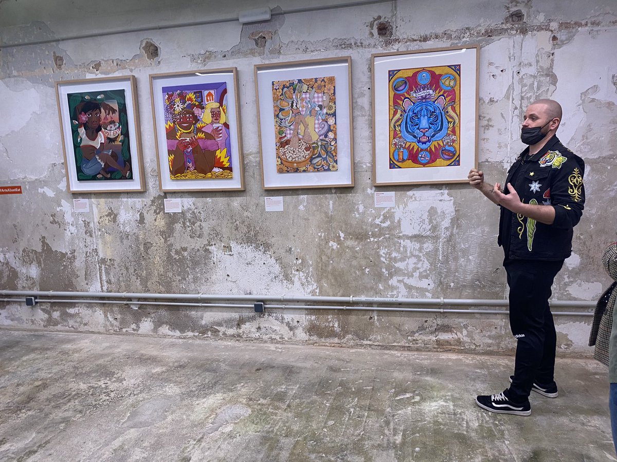 #ArtexJustEat ha llegado a la ciudad Condal con la expo Art&amp;Delivery <a href="/JustEat_es/">JUST EAT España</a>. En la presentación a prensa, hemos contado con los artistas de <a href="/Gunter_Gallery/">Gunter Gallery</a> : <a href="/RicardoCavolo/">Ricardo Cavolo</a> #nuriatoll y #eldiosdelostres. Os esperamos viernes y sábado en exquiseat, carrer Santa Magdalena 9