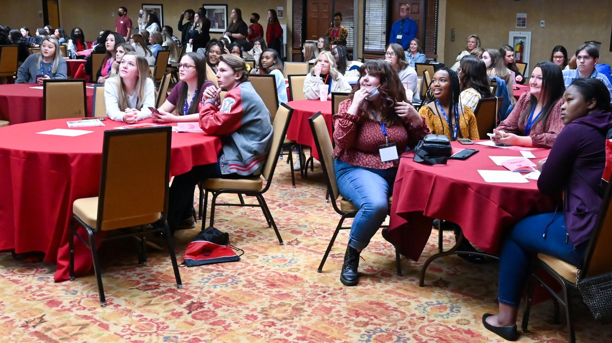 PAGE_EdNews's tweet photo. Almost 100 HS students from south Georgia joined PAGE @valdostastate for another lively Future Georgia Educators (FGE) Day. Matthew Taylor, a 2021 Ga. TOY finalist & math and science teacher at Southwest Laurens Elem., was the featured speaker. #PAGEFGE #futuregeorgiaeducators https://t.co/uWqoz7lAlJ