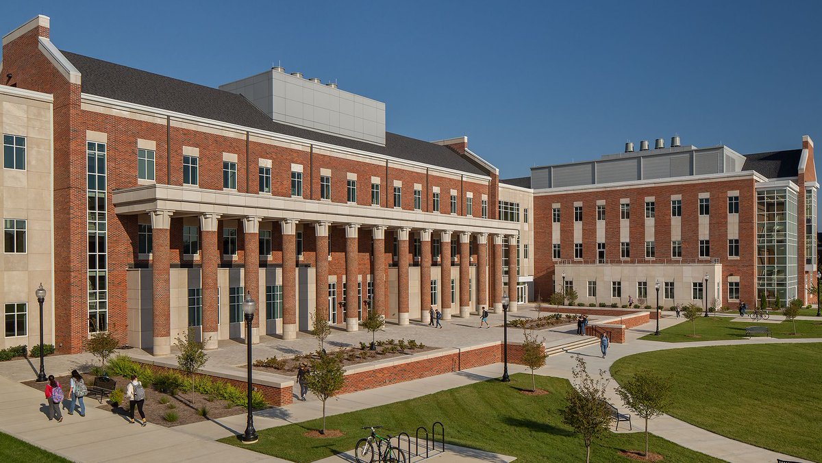 BauerAskewArch's tweet photo. Reflecting the University’s mission of research, teaching, and discovery, the new Laboratory Science Commons celebrates the interdisciplinary collaboration of the lab sciences. @tennesseetech #tennessee
 #architecture https://t.co/gSZNwJM8h2