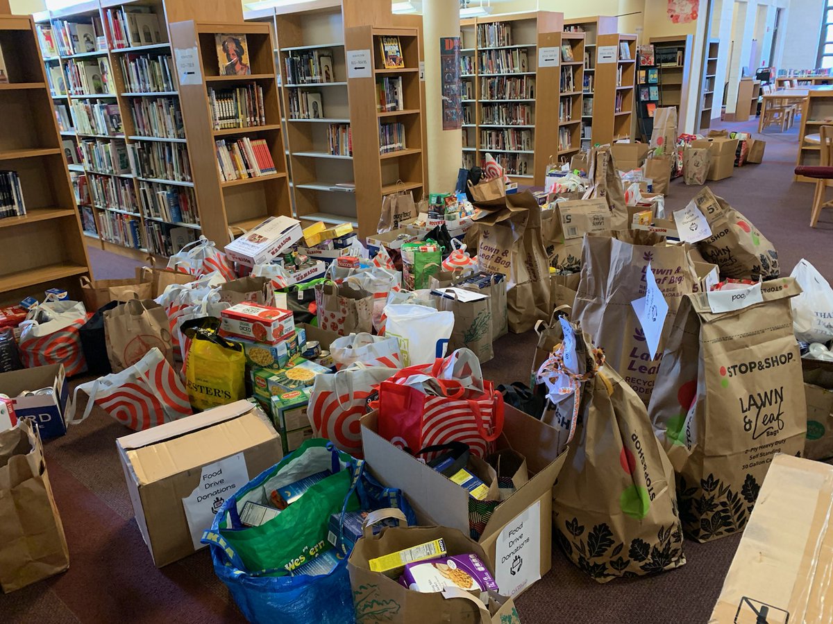 GoGCMSPrincipal's tweet photo. Thank you to the GCMS family of students and staff for the incredible generosity displayed in our food drive! Nearly 2700 items donated! Incredible community! 
@Garden_City_MS @ddfasano41 @GCPSSupt @GCMSAP https://t.co/K1yeQ5FXji