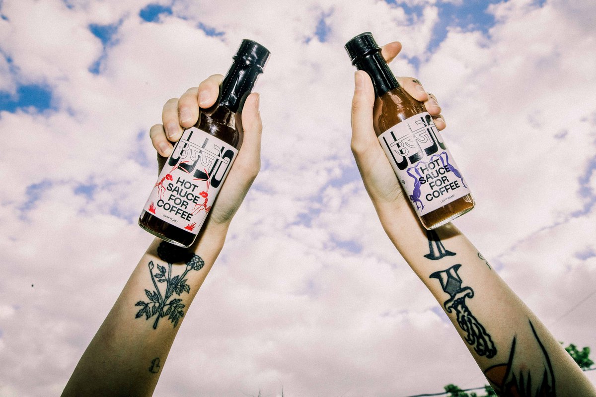 Enjoying the last summer vibes before cold weather officially sets in 🥶 #Coffee #hotsauce #spicyfood #tryujjo