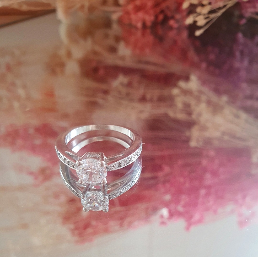 atelorbijoux's tweet photo. "L’élégance doit être un équilibre de simplicité, d'attention, de naturel et de distinction."
Christian Dior
#bijoux #Bijoux #Jewelry #handmadehour #handmade #Photography #DIY #Creative #loisirscreatifs #artisanat #artist #art #atelor https://t.co/urlvarRFlX