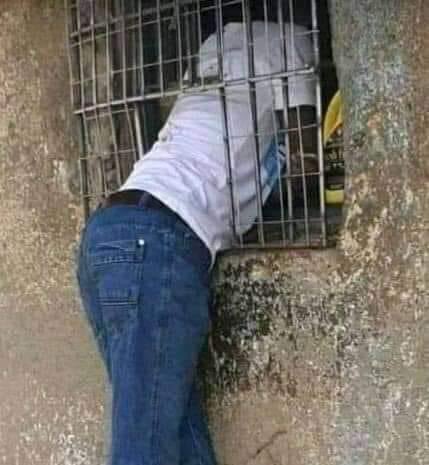 Betelhem897's tweet photo. አሜሪካ  በውስጥ  ጉዳያችን  ላይ  እንዲህ  ነው  የገባችው  እያልኳቹህ  ነው😃
#NoMore https://t.co/fvHUVfidjC