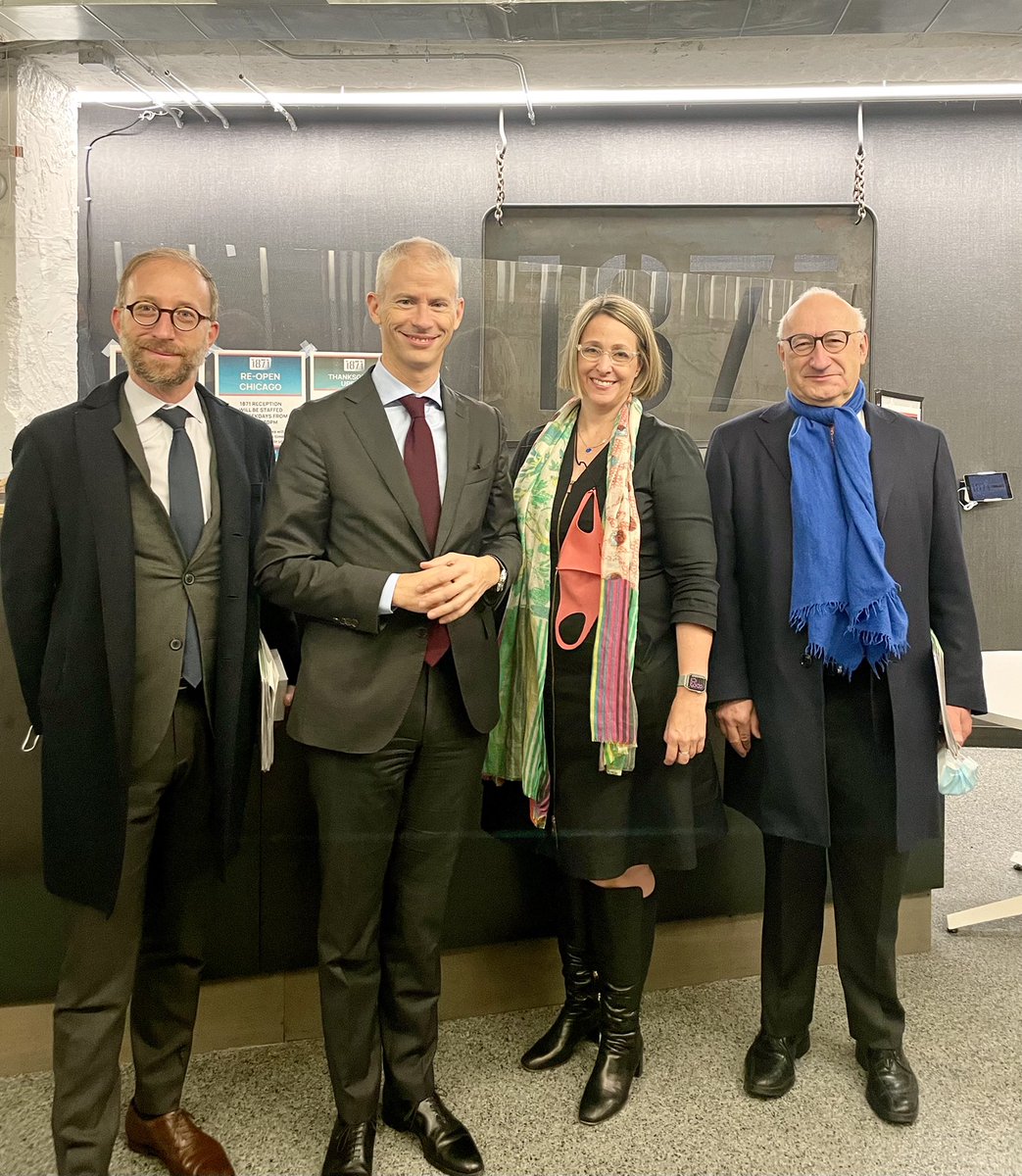 Franck Riester (@franckriester) on Twitter photo Avec <a href="/LaFrenchTech/">La French Tech</a> à @1871Chicago.
La communauté d’entrepreneurs 🇫🇷 est ici au cœur d’un écosystème industriel d’innovation et d’excellence. 6 mois d’existence, et déjà des perspectives de coopération technologique majeure dans le quantique ou l’#agrotech.
#France2030 Avec <a href="/LaFrenchTech/">La French Tech</a> à @1871Chicago.
La communauté d’entrepreneurs 🇫🇷 est ici au cœur d’un écosystème industriel d’innovation et d’excellence. 6 mois d’existence, et déjà des perspectives de coopération technologique majeure dans le quantique ou l’#agrotech.
#France2030