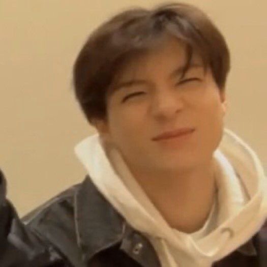 “แมว”                                               “เมี๊ยว”