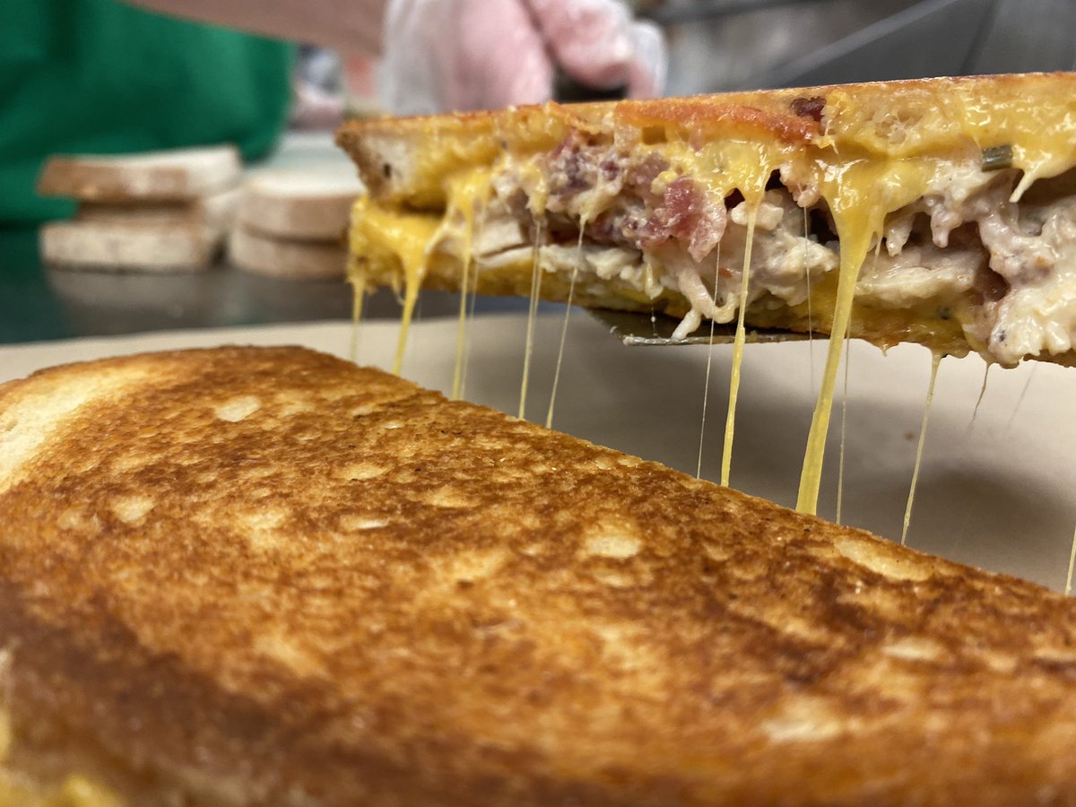 Grilled Cheese & Co. tweet media