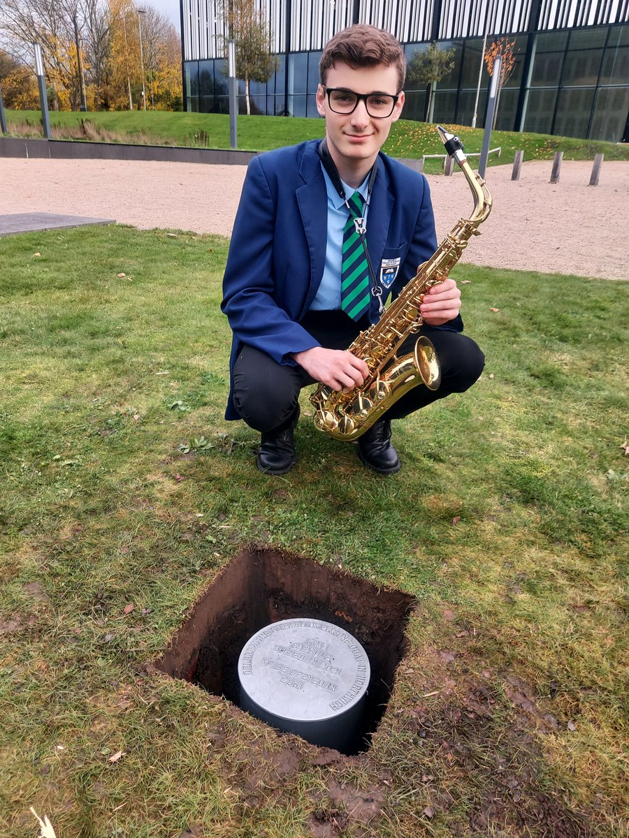 TracyJaneadams2's tweet photo. @hartfordCofE André Adams yr 11 had his recorded music placed inside Barons Quay 5th Birthday 'Time Capsule'. School work &amp; profiles from local primary schools &amp; people.  The Time Capsule will not be opened again until 2051. Mayor Sam Naylor over saw this historical event. https://t.co/mS5WTFCySw